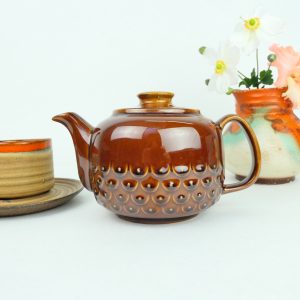Aardewerk koffie pot klein van bruin schubben patroon