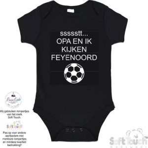 Soft Touch Romper “ssssstt Papa en ik kijken FEYENOORD” Unisex Katoen Zwart/wit Maat 56/62